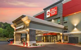 Best Western Plus Cleveland Inn & Suites